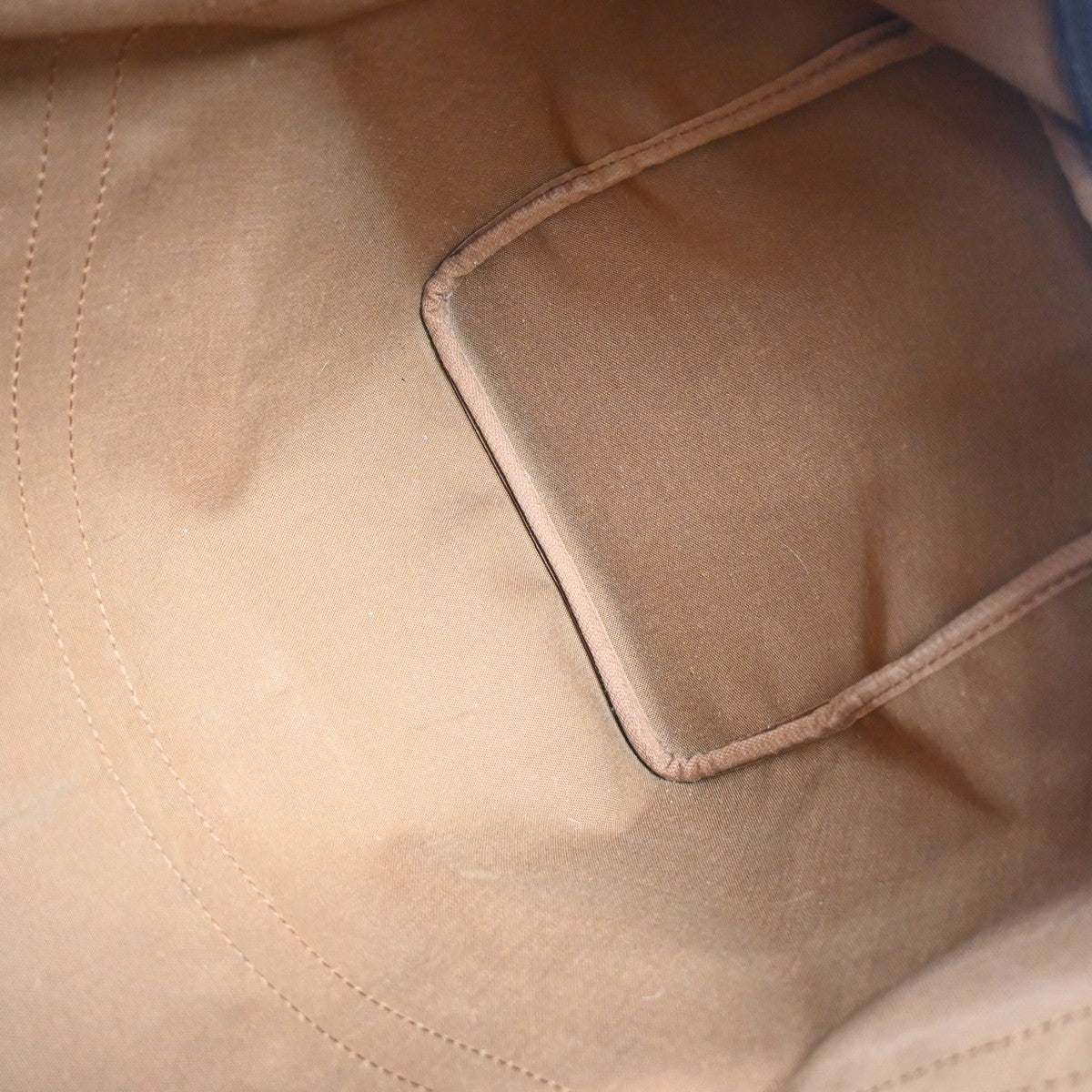 Louis Vuitton Keepall Monogram Canvas Brown Canvas Travel Bag Bag (Pre-Owned)