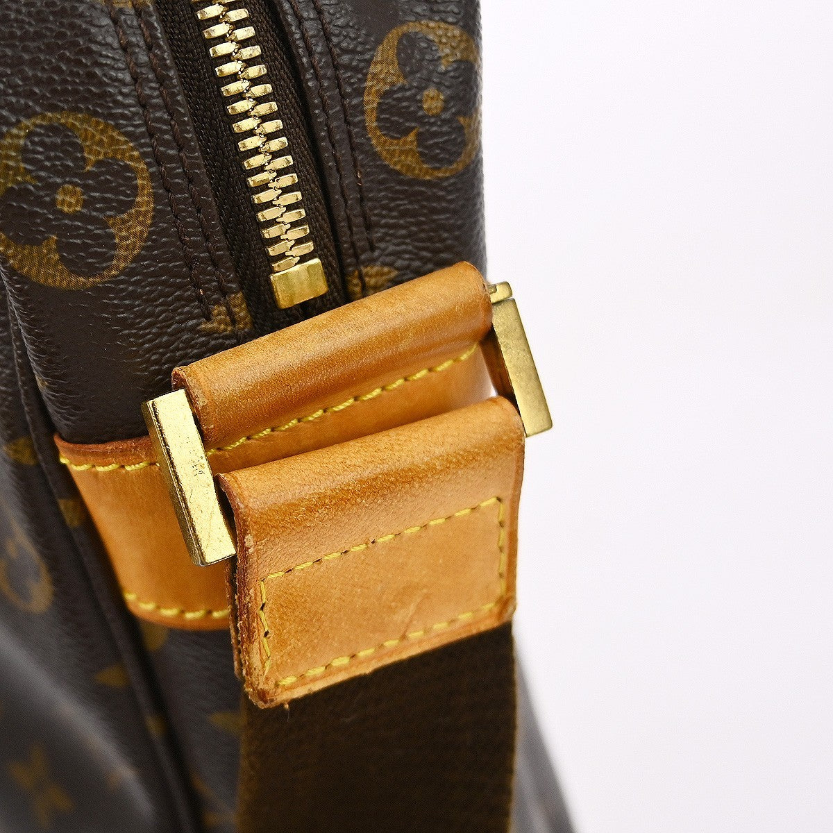Louis Vuitton Sac Bosphore Monogram Canvas Brown Canvas Handbag (Pre-Owned)