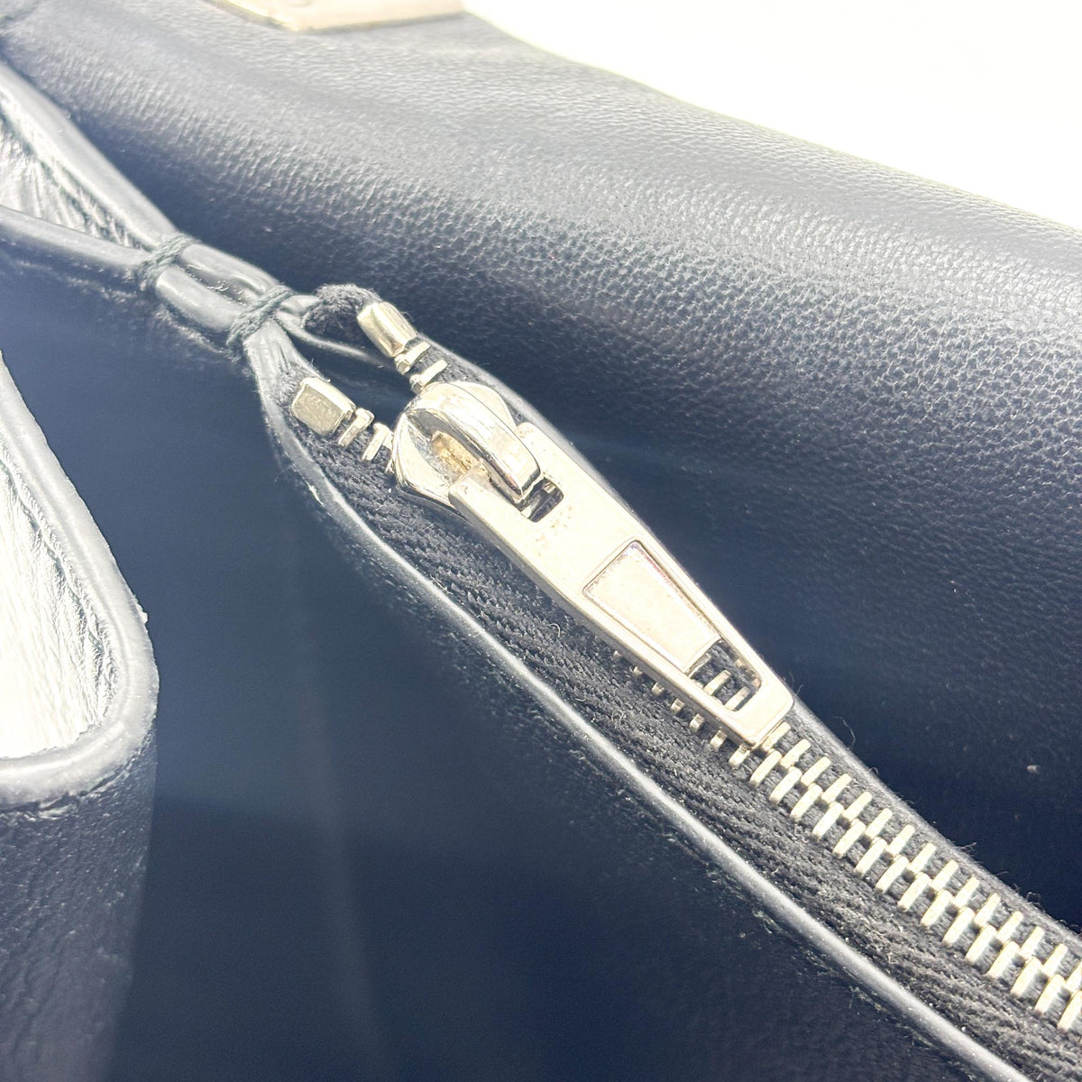 Balenciaga Downtown Soft Hourglass Leather Black Leather Shoulder Bag Bag (Pre-Owned)
