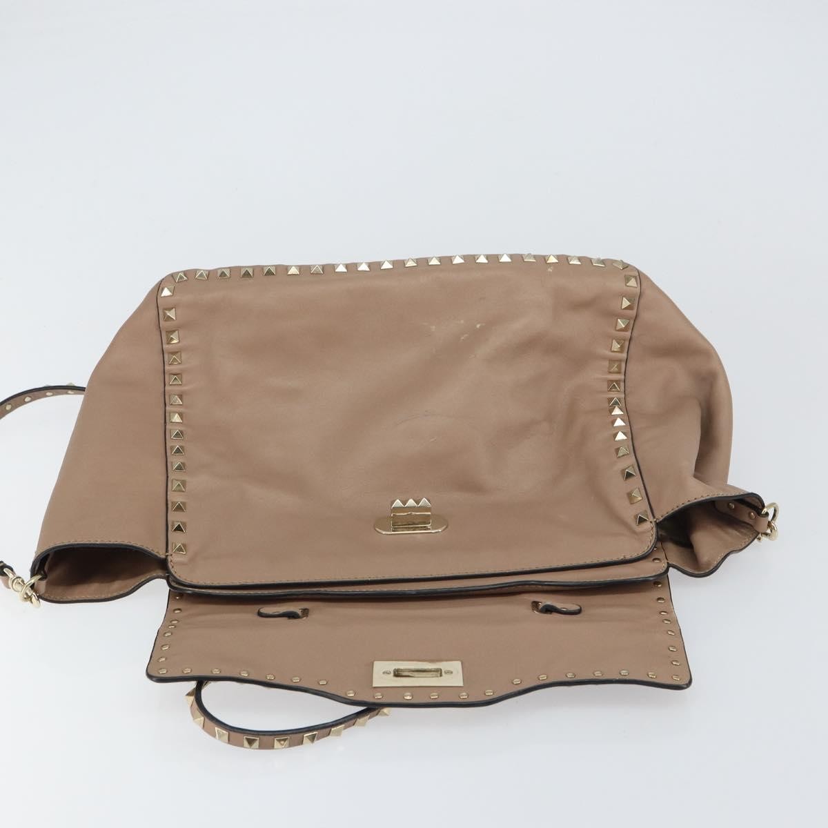 Valentino Garavani Rockstud Tote Soft Leather Beige Leather Tote Bag Bag (Pre-Owned)