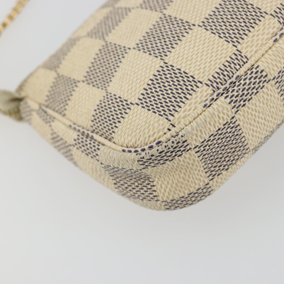 Louis Vuitton Mini Pochette Accessoires Damier Canvas Beige Canvas Clutche & Pouche Bag (Pre-Owned)