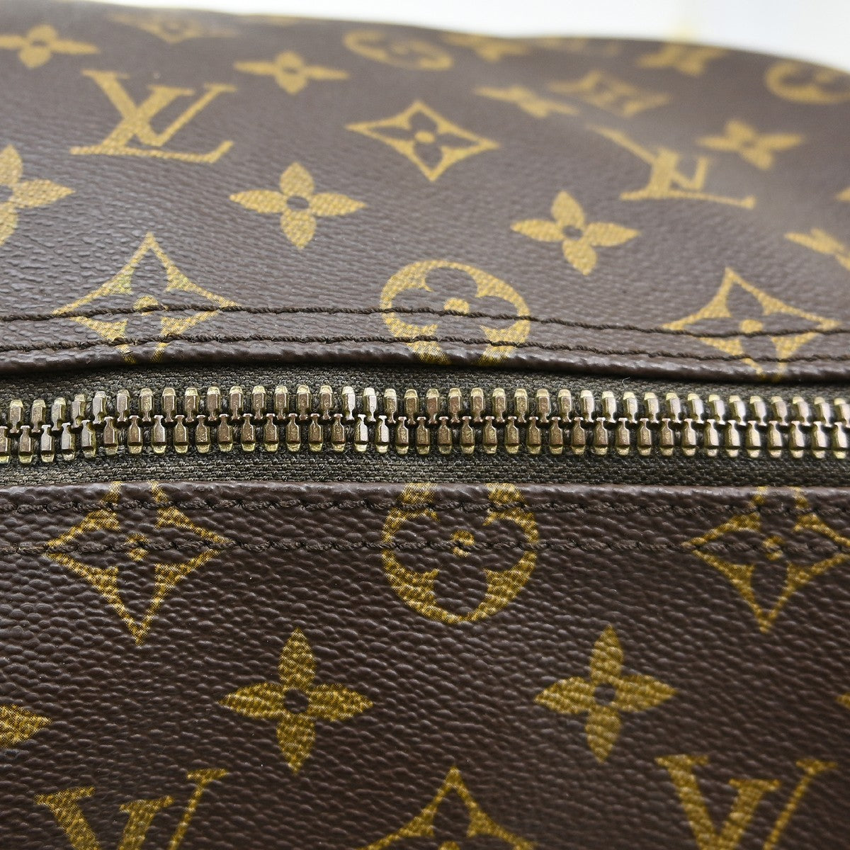 Louis Vuitton Keepall Monogram Brown Canvas Travel Bag Bag (Pre-Owned)