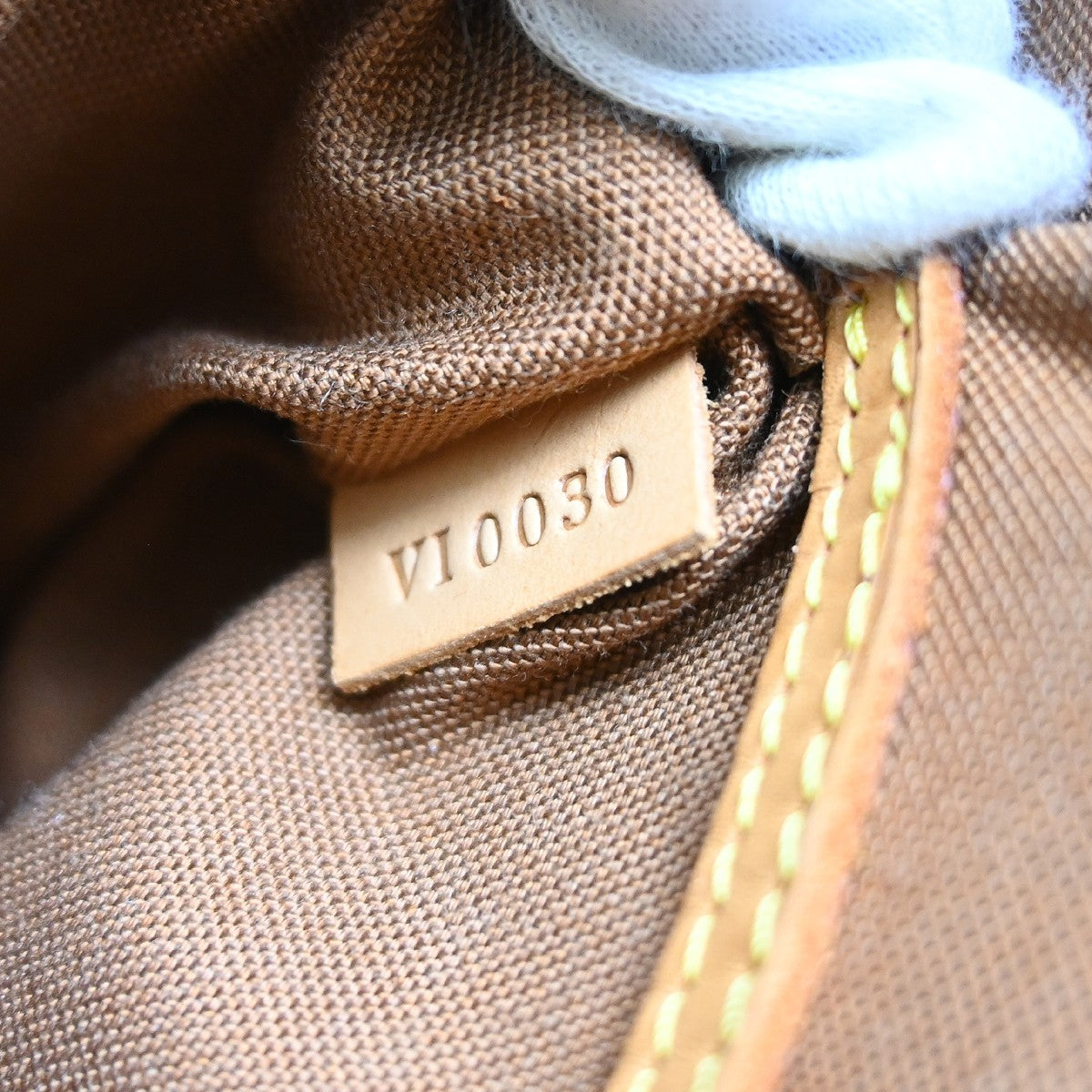 Louis Vuitton Alma Monogram Canvas Brown Canvas Handbag (Pre-Owned)