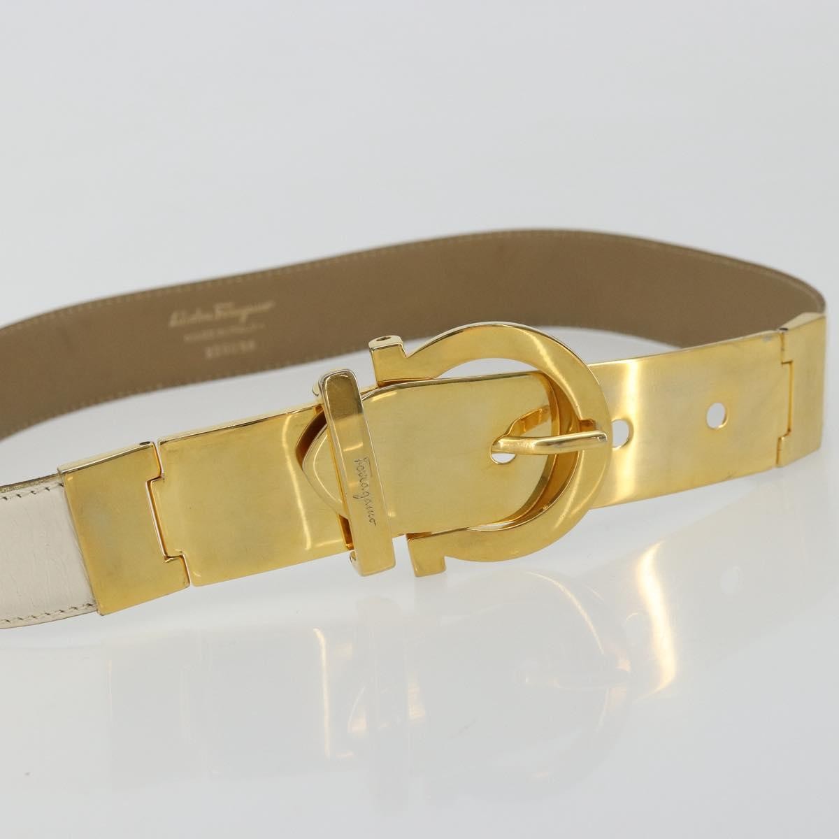 Salvatore Ferragamo Gancini Buckle Reversible Belt Leather White Leather Belts Accessory (Pre-Owned)