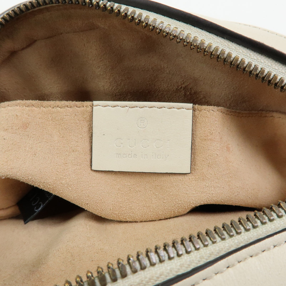 Gucci Gg Marmont Belt Embellished Matelasse Leather Beige Leather Handbag (Pre-Owned)