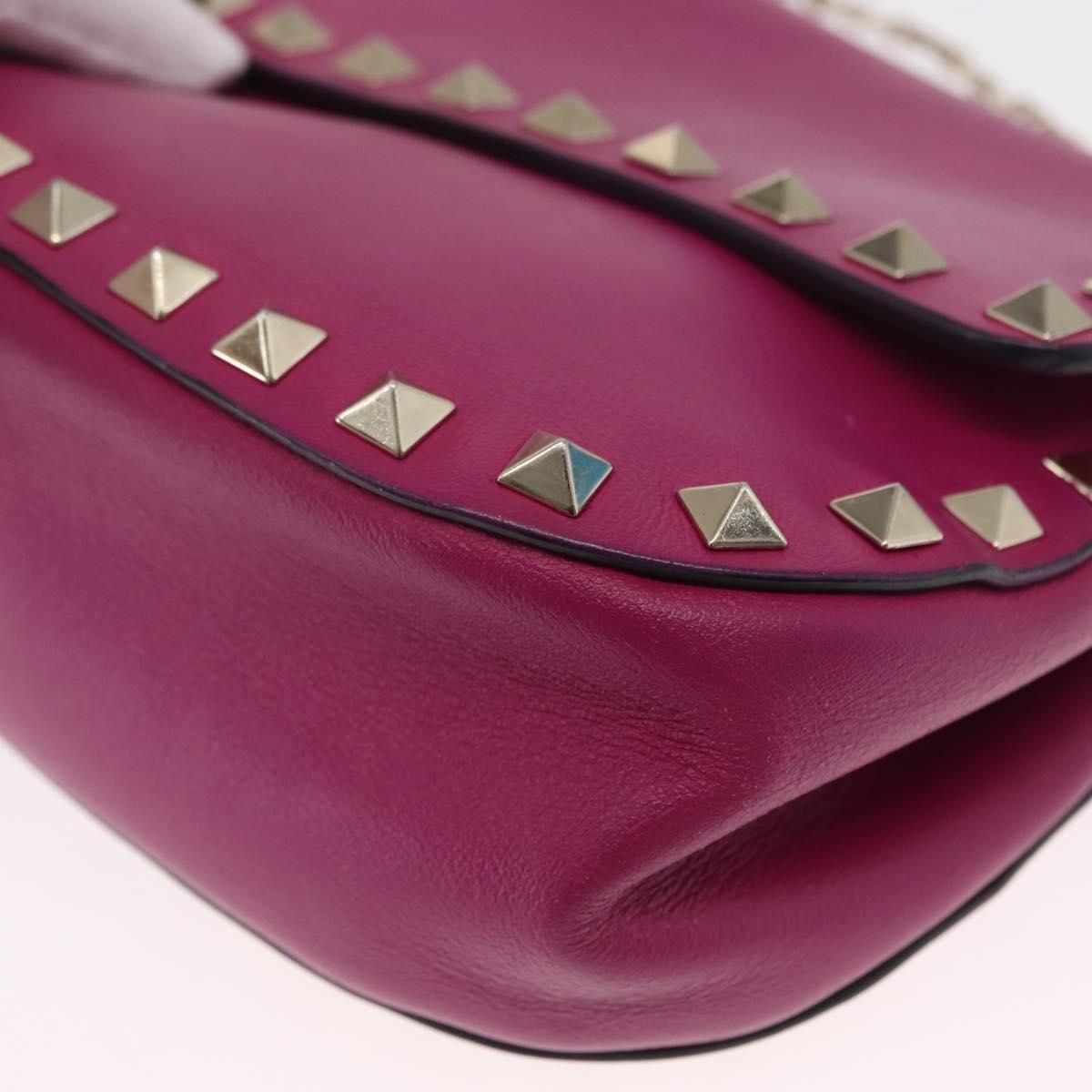 Valentino Garavani Rockstud Saddle Leather Pink Leather Clutche & Pouche Bag (Pre-Owned)