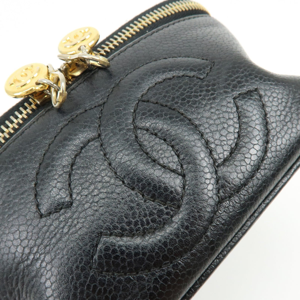 Chanel Vintage Timeless Cosmetic Case Caviar Black Leather Clutche & Pouche Bag (Pre-Owned)