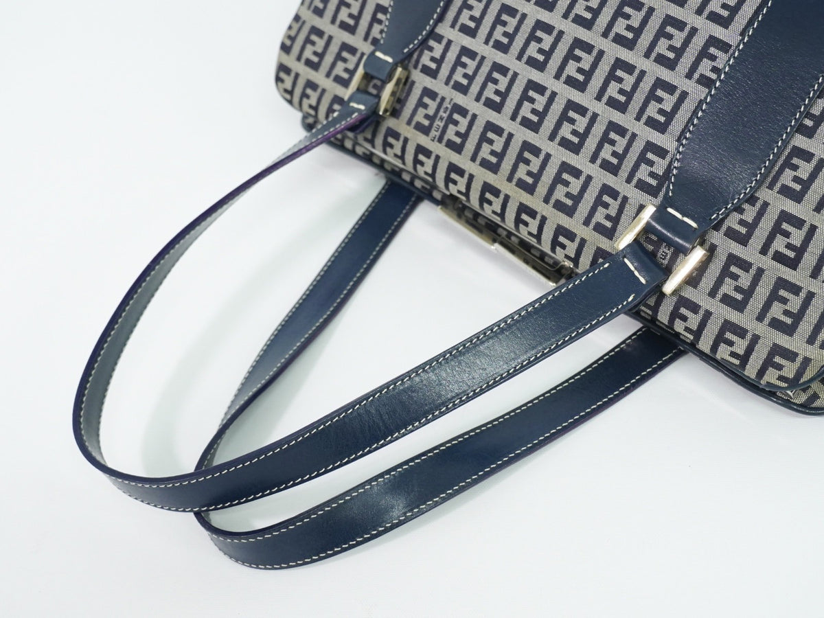 Fendi Vintage Shoulderbag Canvas Navy Canvas Shoulder Bag Bag (Pre-Owned)
