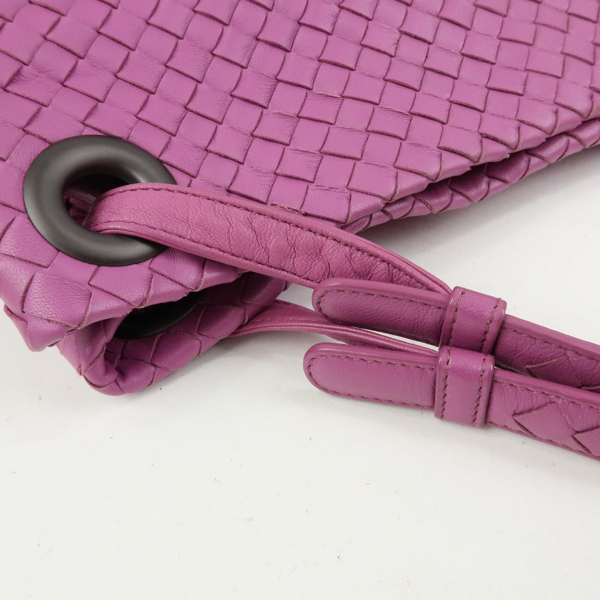 Bottega Veneta Garda Intrecciato Nappa Purple Leather Handbag (Pre-Owned)