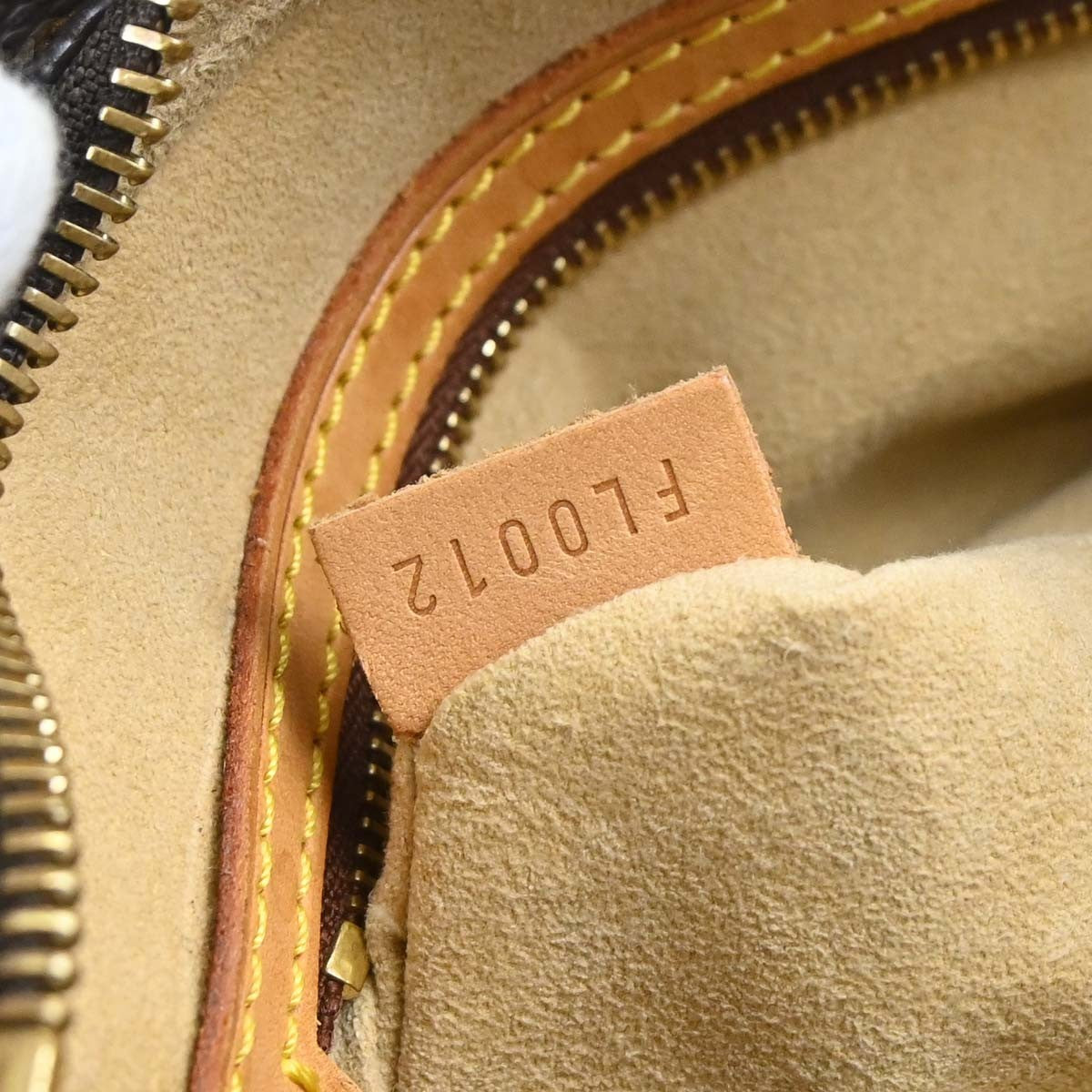Louis Vuitton Looping Monogram Canvas Brown Canvas Handbag (Pre-Owned)