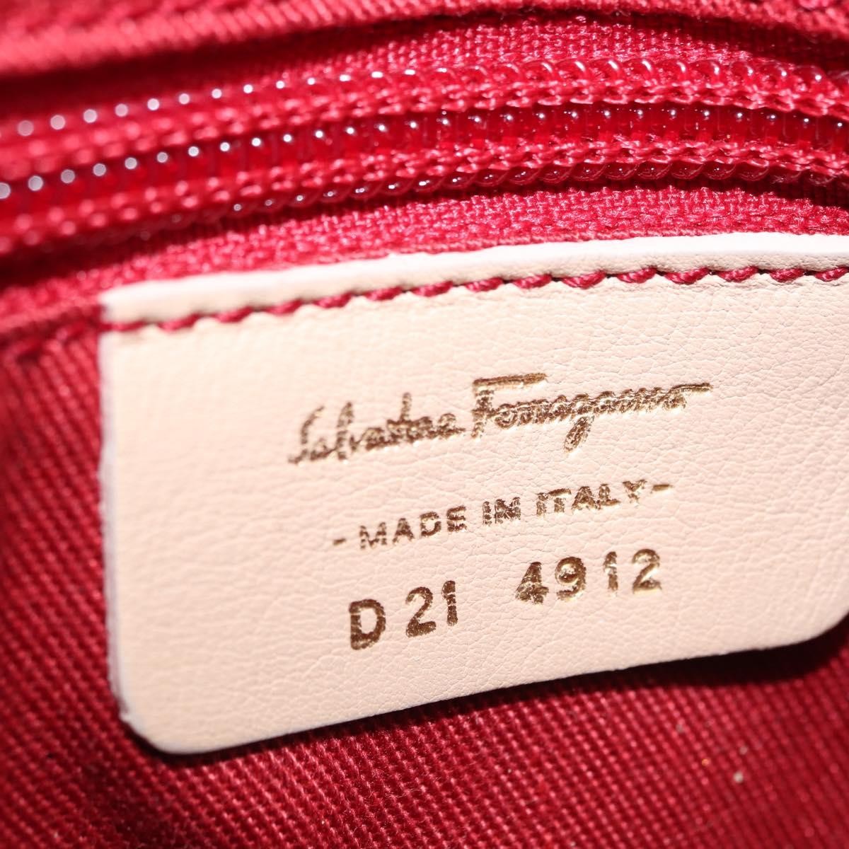 Salvatore Ferragamo Gancini Leather Pink Leather Shoulder Bag Bag (Pre-Owned)