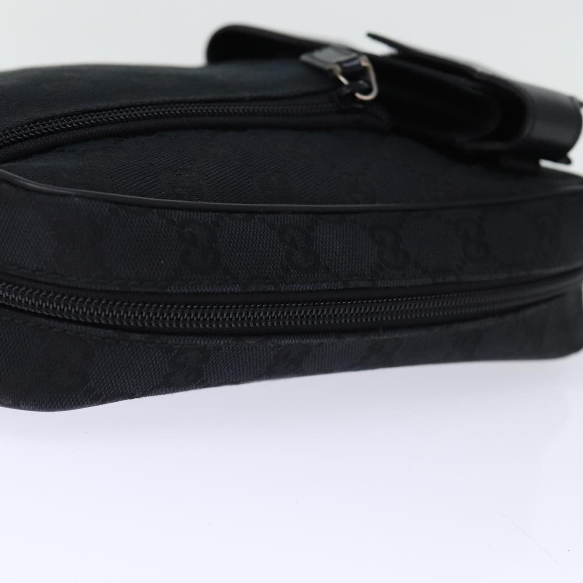 Gucci Gg Canvas Canvas Black Canvas Clutche & Pouche Bag (Pre-Owned)