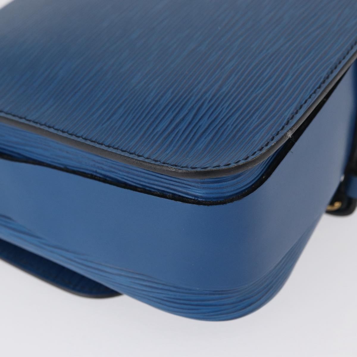 Louis Vuitton Cartouchiere Epi Leather Blue Leather Shoulder Bag Bag (Pre-Owned)
