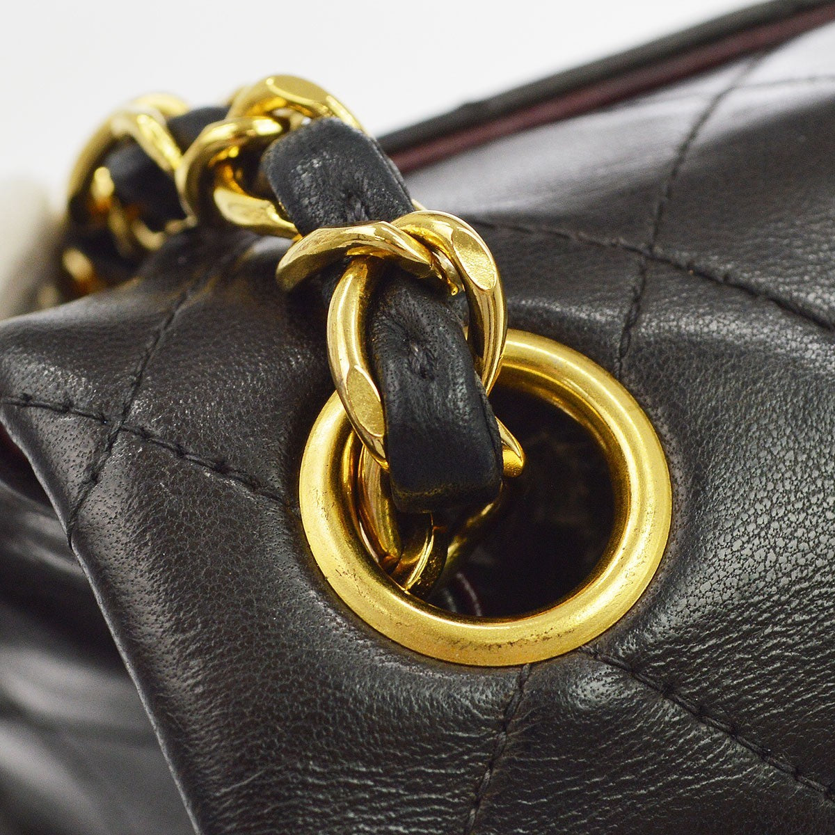 Chanel Vintage Square Classic Single Flap Quilted Lambskin Black Leather Handbag (Pre-Owned)