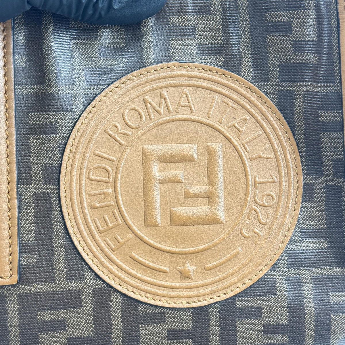 Fendi Ff Logo Stamp Shopping Zucca Coated Canvas Brown Canvas Tote Bag Bag (Pre-Owned)