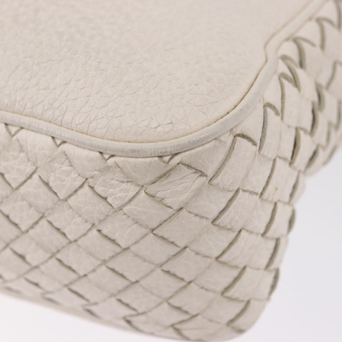 Bottega Veneta Intrecciato Shoulder Leather White Leather Shoulder Bag Bag (Pre-Owned)