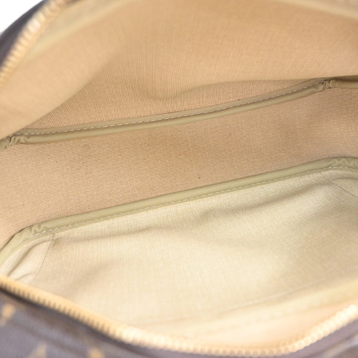 Louis Vuitton Reporter Monogram Canvas Brown Canvas Shoulder Bag Bag (Pre-Owned)