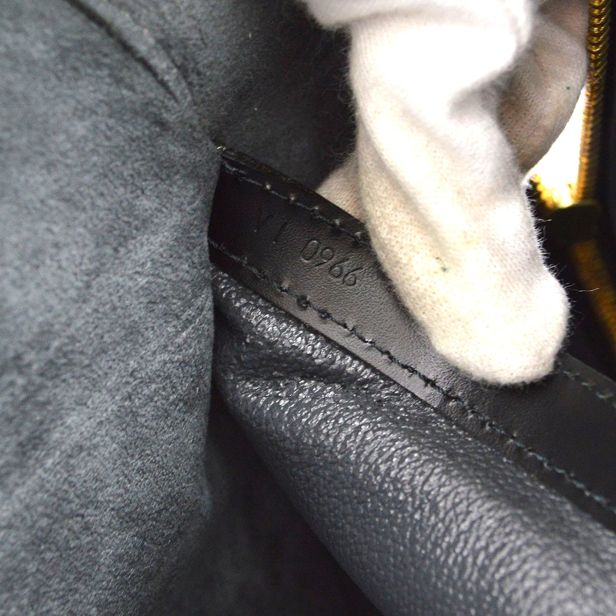 Louis Vuitton Sorbonne Epi Leather Black Leather Handbag (Pre-Owned)