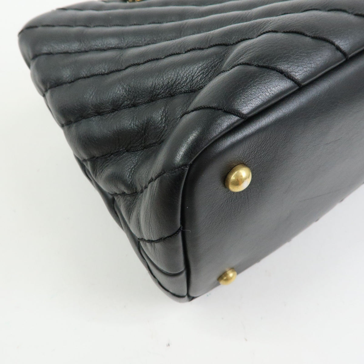 Chanel V Stitch Leather Black Calfskin Handbag (Pre-Owned)