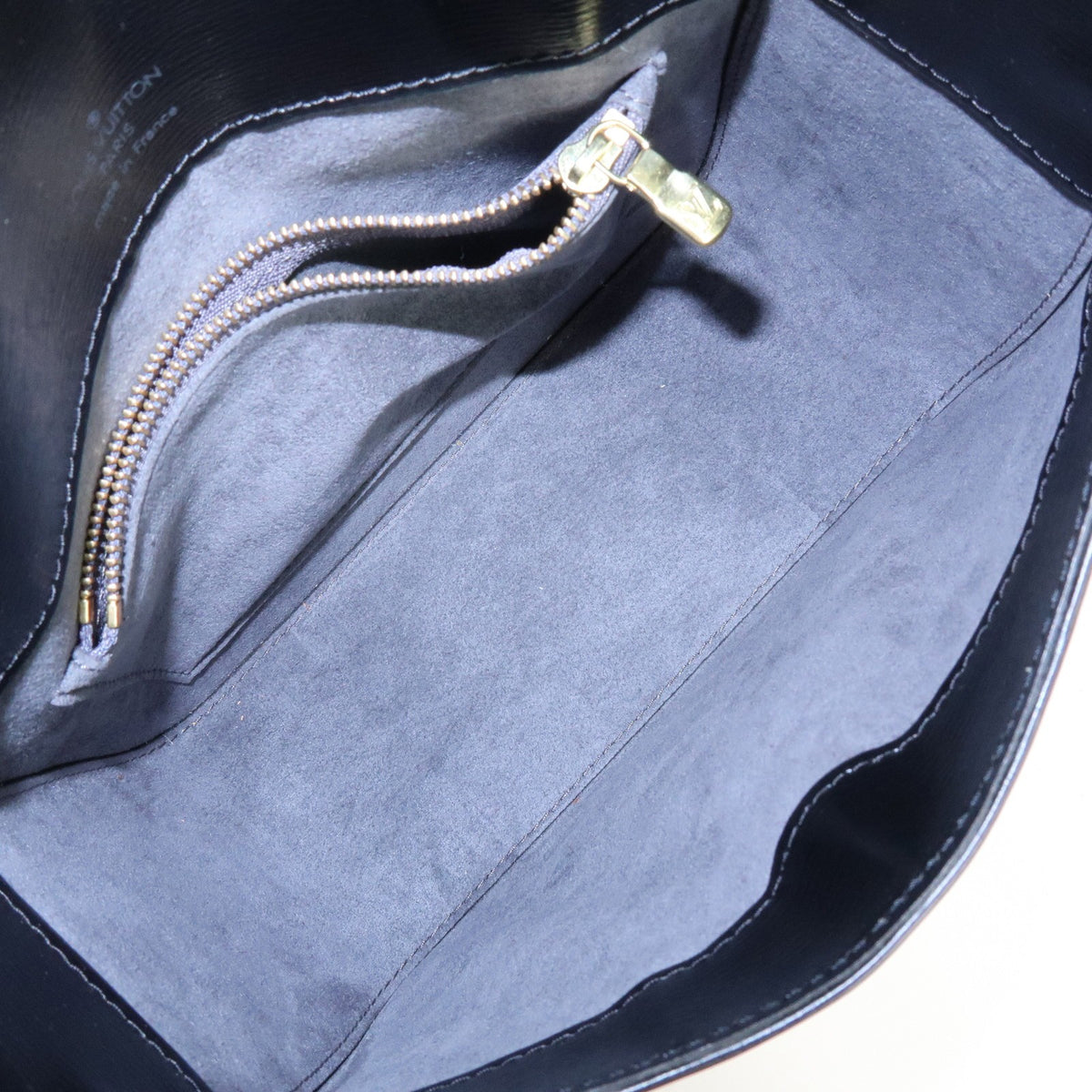 Louis Vuitton Buci Epi Leather Black Leather Handbag (Pre-Owned)
