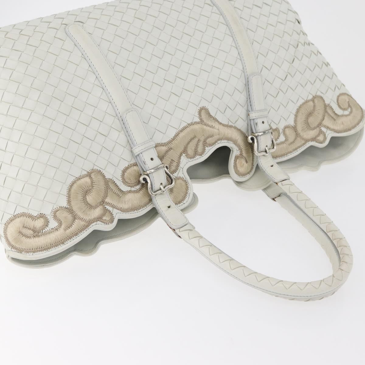 Bottega Veneta Belted Cabas Tote Intrecciato Nappa With Stitched Detail White Leather Tote Bag Bag (Pre-Owned)