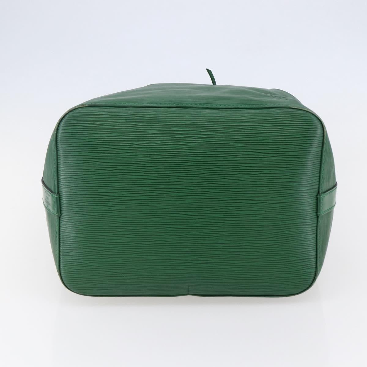 Louis Vuitton Petit Noe Epi Leather Green Leather Shoulder Bag Bag (Pre-Owned)