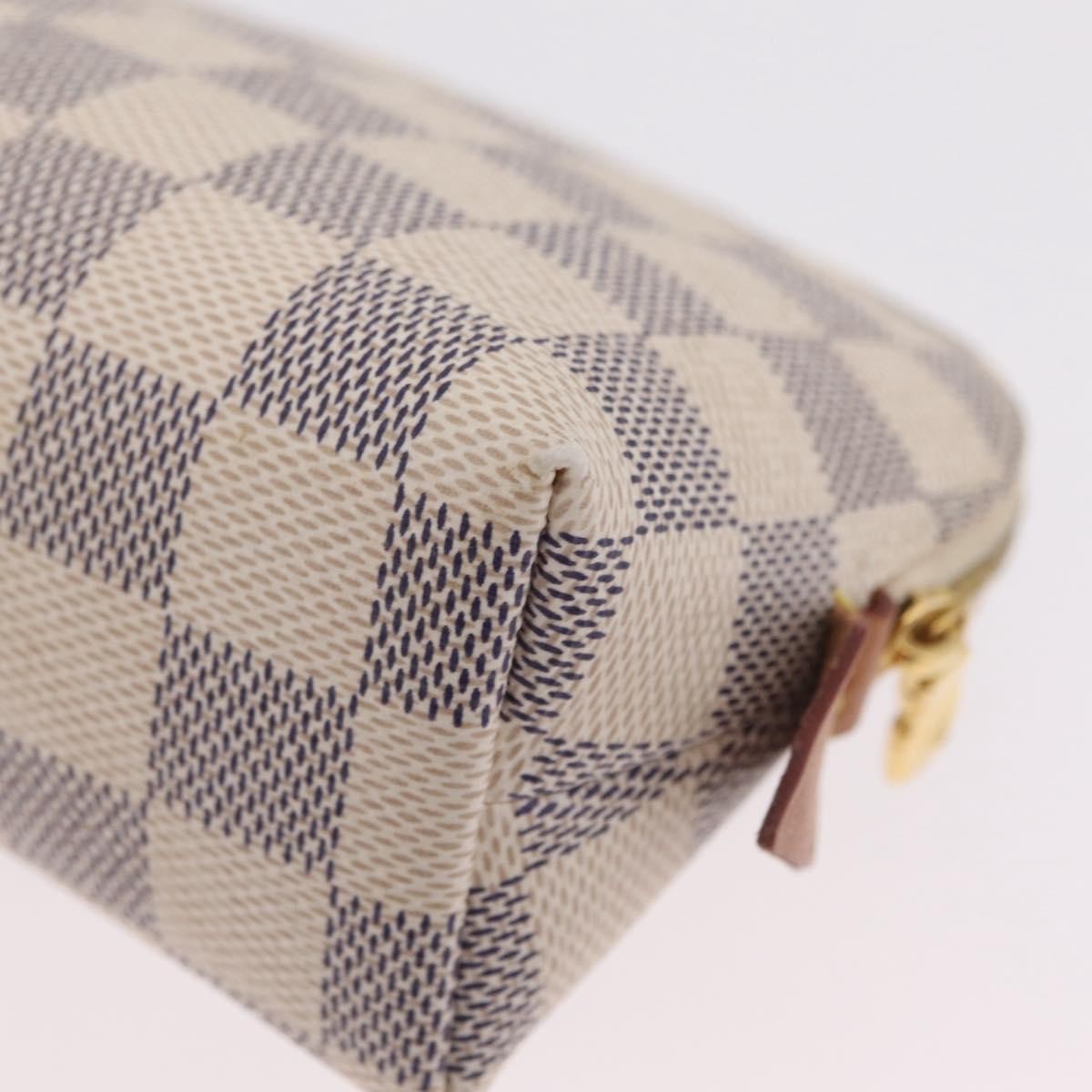 Louis Vuitton Toiletry Pouch Damier Beige Canvas Clutche & Pouche Bag (Pre-Owned)