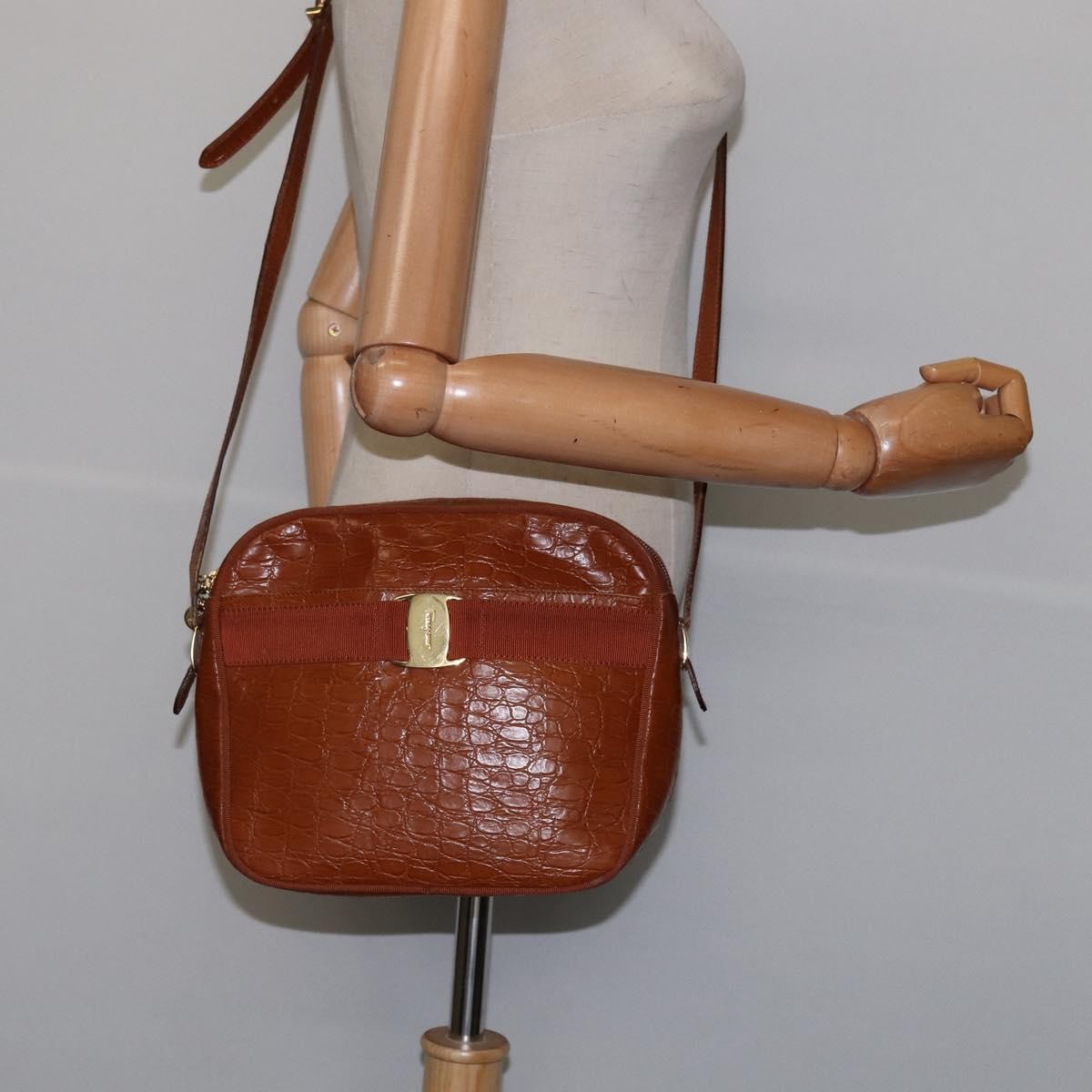 Salvatore Ferragamo Vala Leather Brown Leather Shoulder Bag Bag (Pre-Owned)