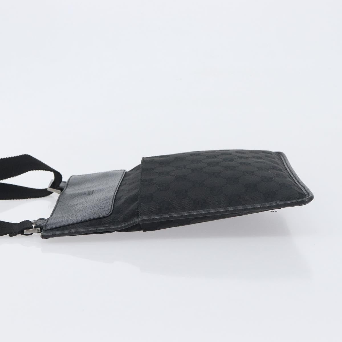 Gucci Vintage Flat Messenger Gg Canvas And Leather Black Canvas Handbag (Pre-Owned)