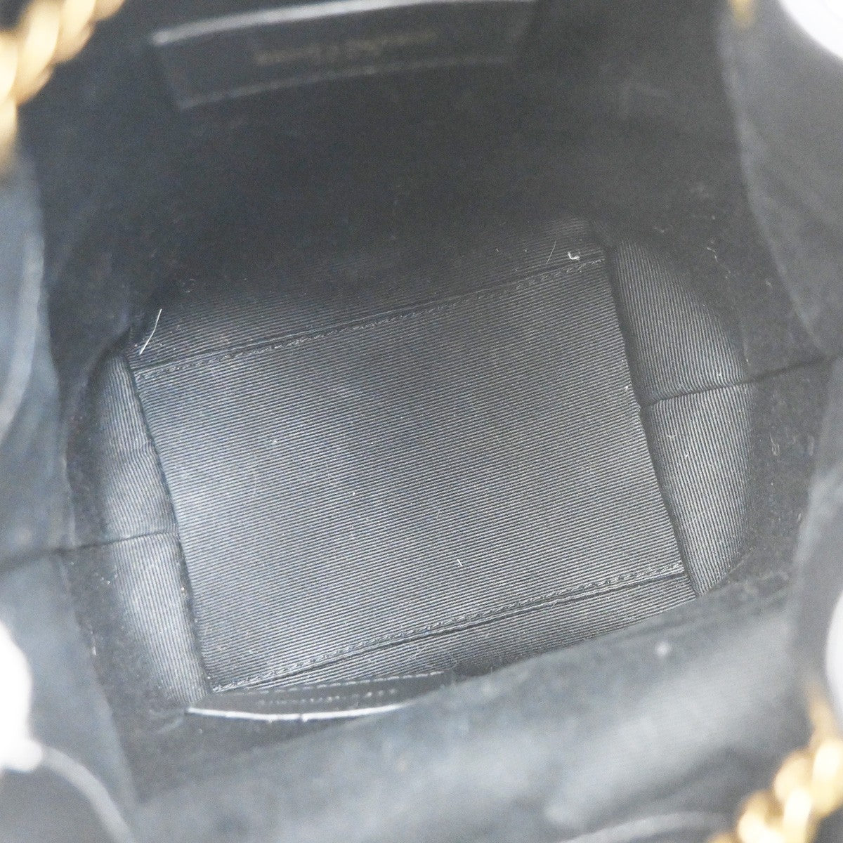 Saint Laurent Joe Bucket Matelasse Chevron Leather Black Leather Handbag (Pre-Owned)