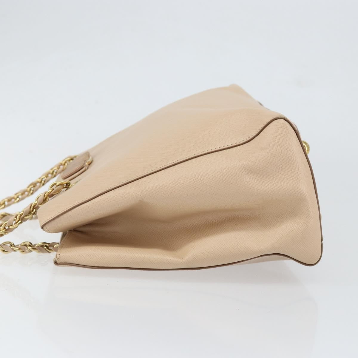 Salvatore Ferragamo Vala Leather Beige Leather Shoulder Bag Bag (Pre-Owned)
