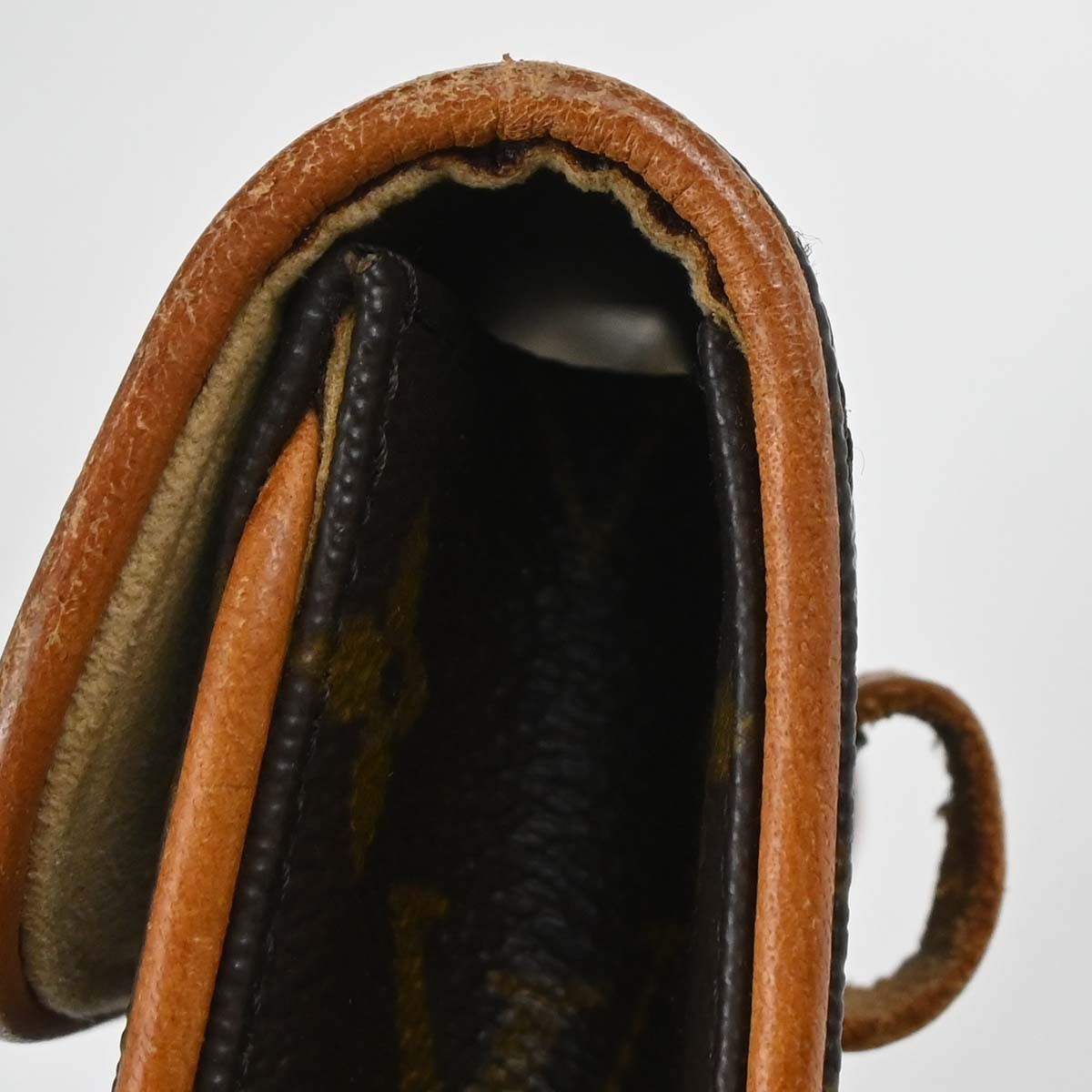 Louis Vuitton Florentine Waist Monogram Canvas Brown Canvas Handbag (Pre-Owned)