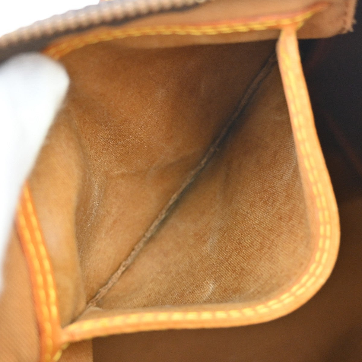 Louis Vuitton Speedy Monogram Brown Canvas Handbag (Pre-Owned)