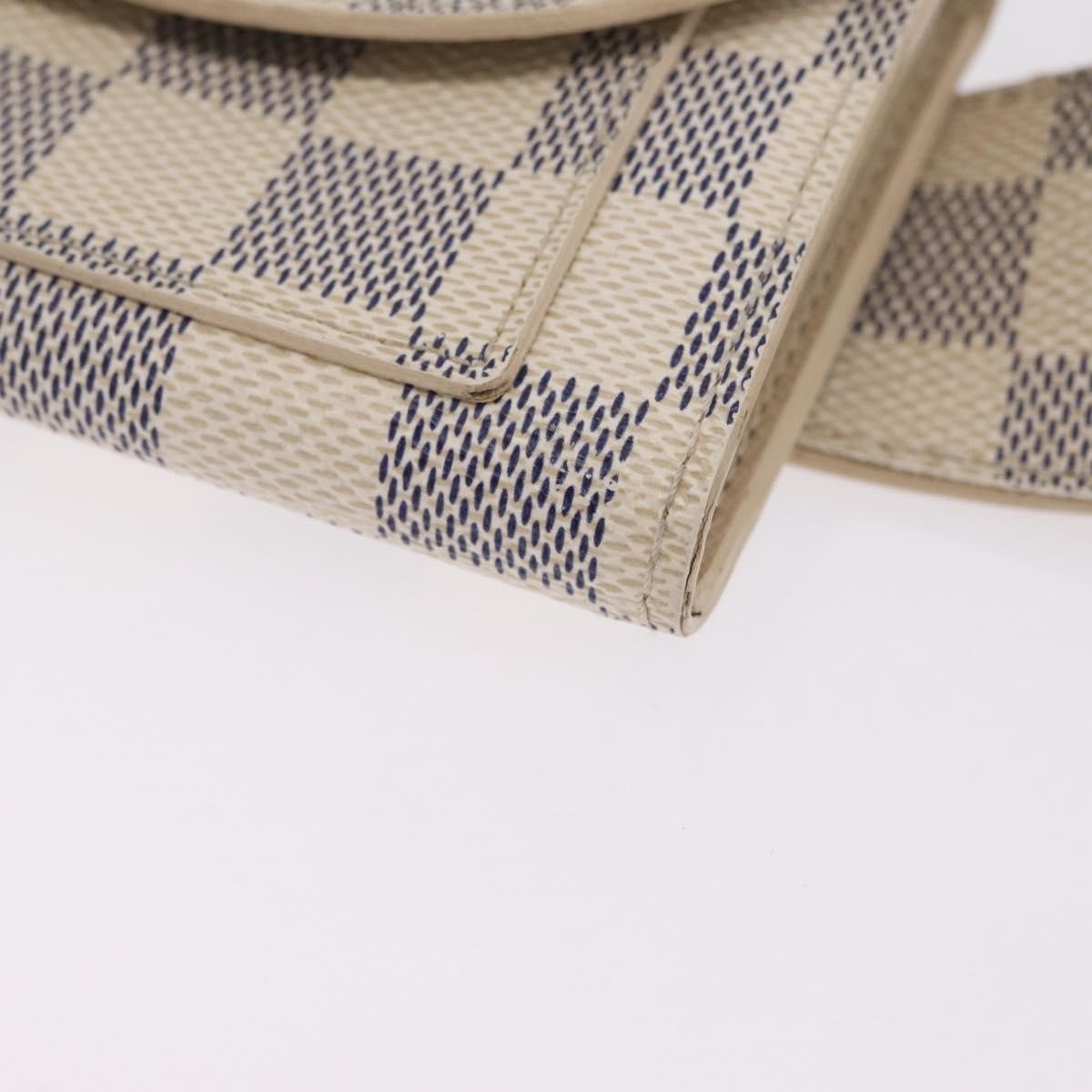 Louis Vuitton Solo Belt Damier White Canvas Clutche & Pouche Bag (Pre-Owned)