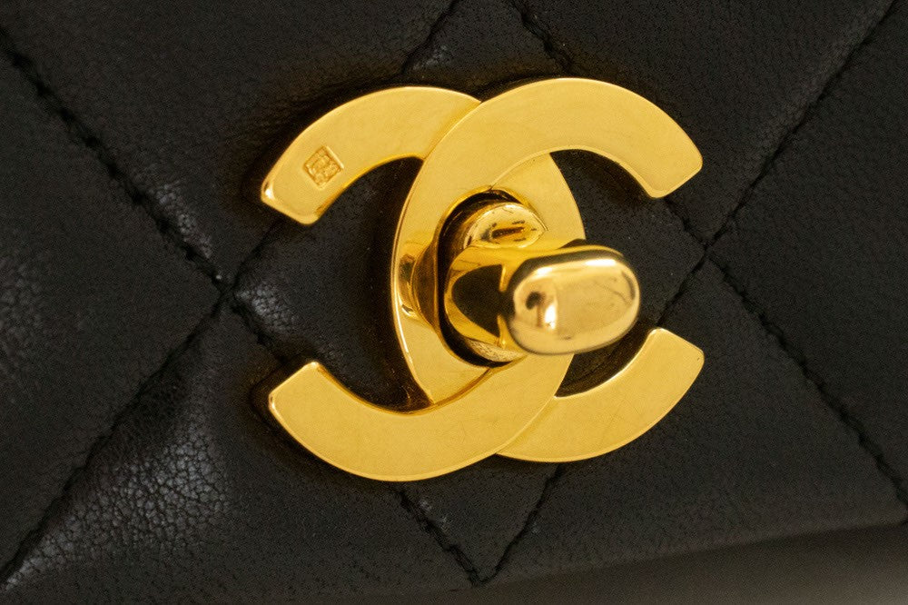 Chanel Vintage Full Flap Quilted Lambskin Black Leather Shoulder Bag Bag (Pre-Owned)