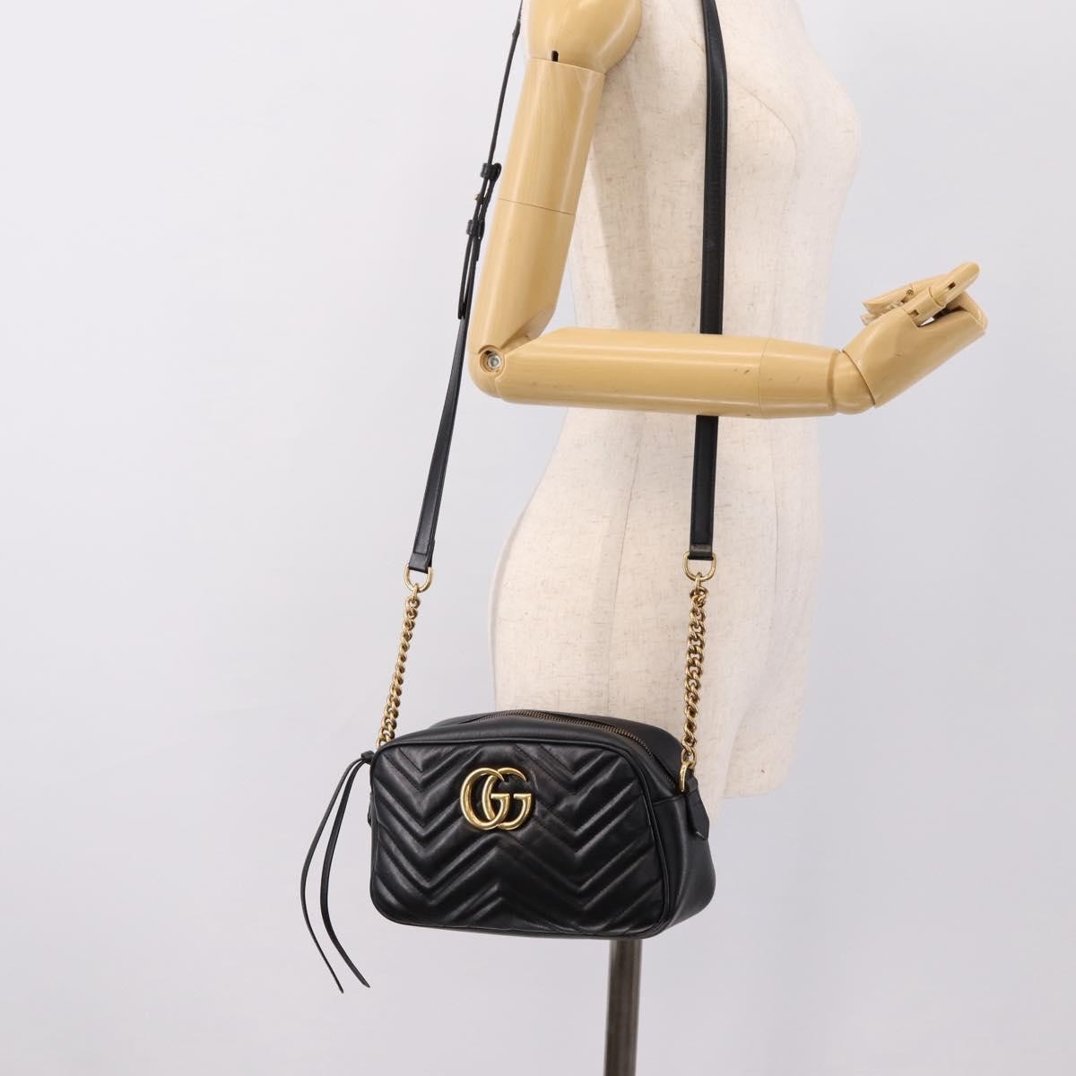 Gucci Gg Marmont Monochrome Matelasse Leather Black Leather Shoulder Bag Bag (Pre-Owned)