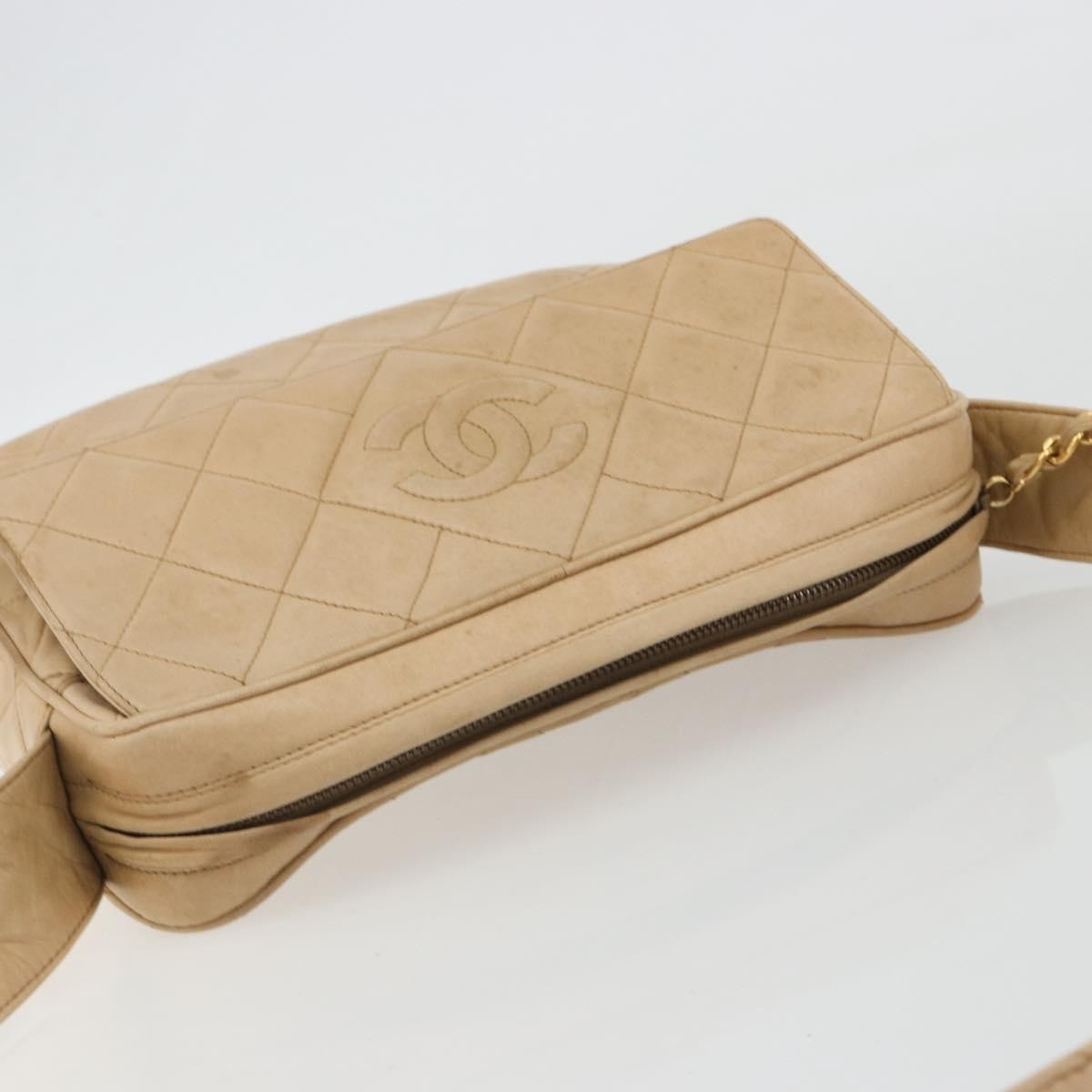 Chanel Vintage Diamond Cc Flap Pocket Quilted Lambskin Beige Leather Shoulder Bag Bag (Pre-Owned)
