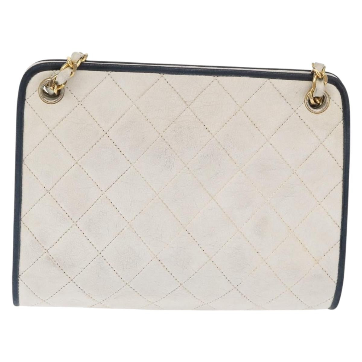 Chanel Chain Leather White Leather Shoulder Bag Bag (Pre-Owned)