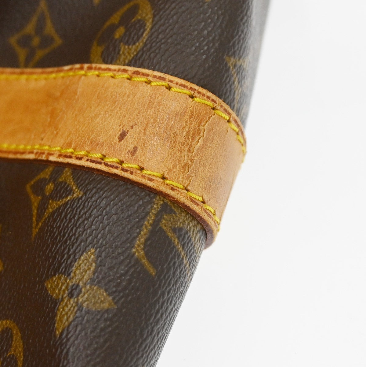 Louis Vuitton Keepall Monogram Canvas Brown Canvas Travel Bag Bag (Pre-Owned)