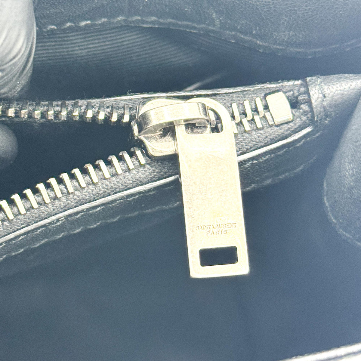Saint Laurent West Hollywood Crocodile Embossed Leather Black Leather Shoulder Bag Bag (Pre-Owned)