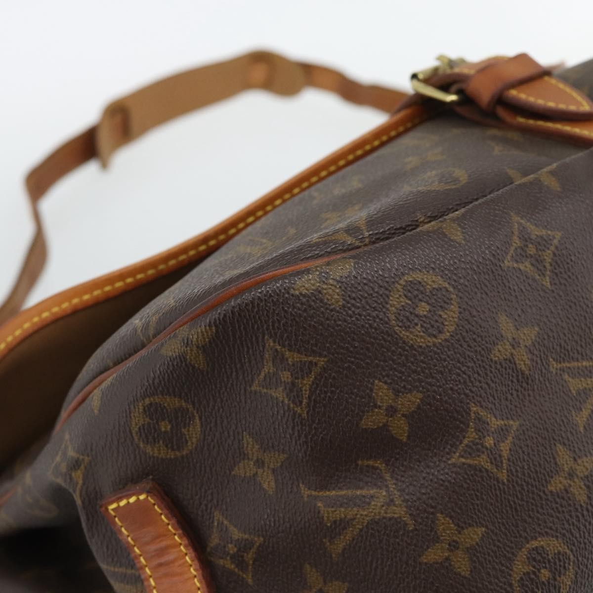 Louis Vuitton Saumur Canvas Brown Canvas Shoulder Bag Bag (Pre-Owned)