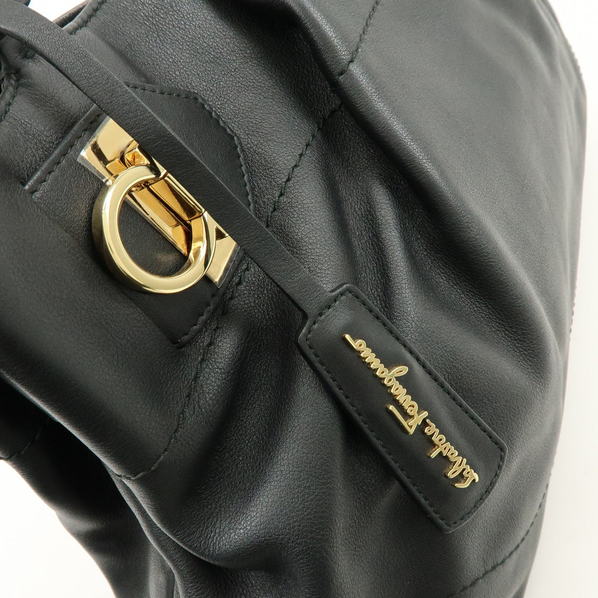 Salvatore Ferragamo W Chain Leather Black Leather Tote Bag Bag (Pre-Owned)