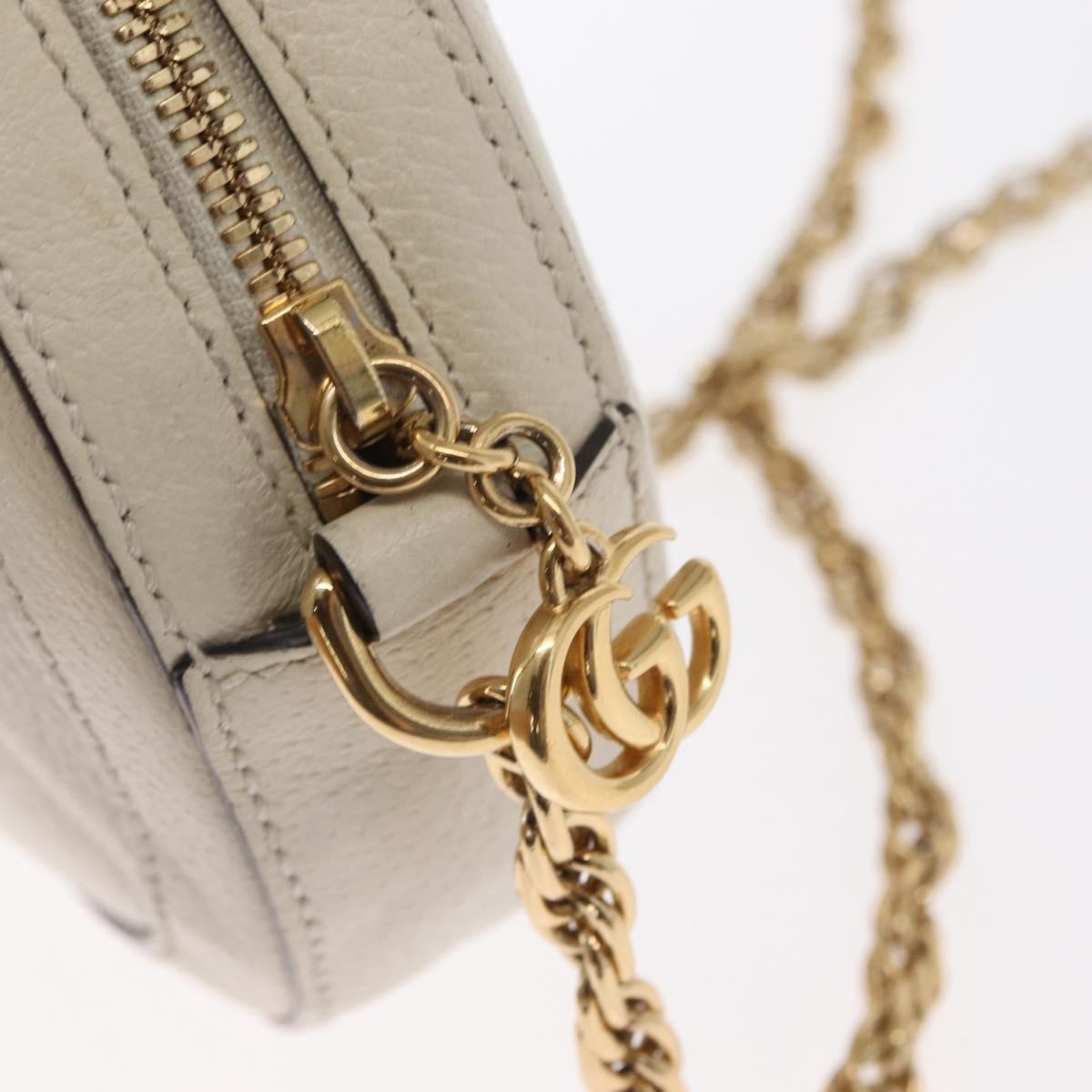 Gucci Gg Marmont Matelasse Leather White Leather Shoulder Bag Bag (Pre-Owned)