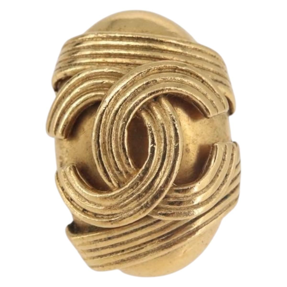 Chanel Cc Clip On Metal Gold Metal Earrings Jewelry (Pre-Owned)