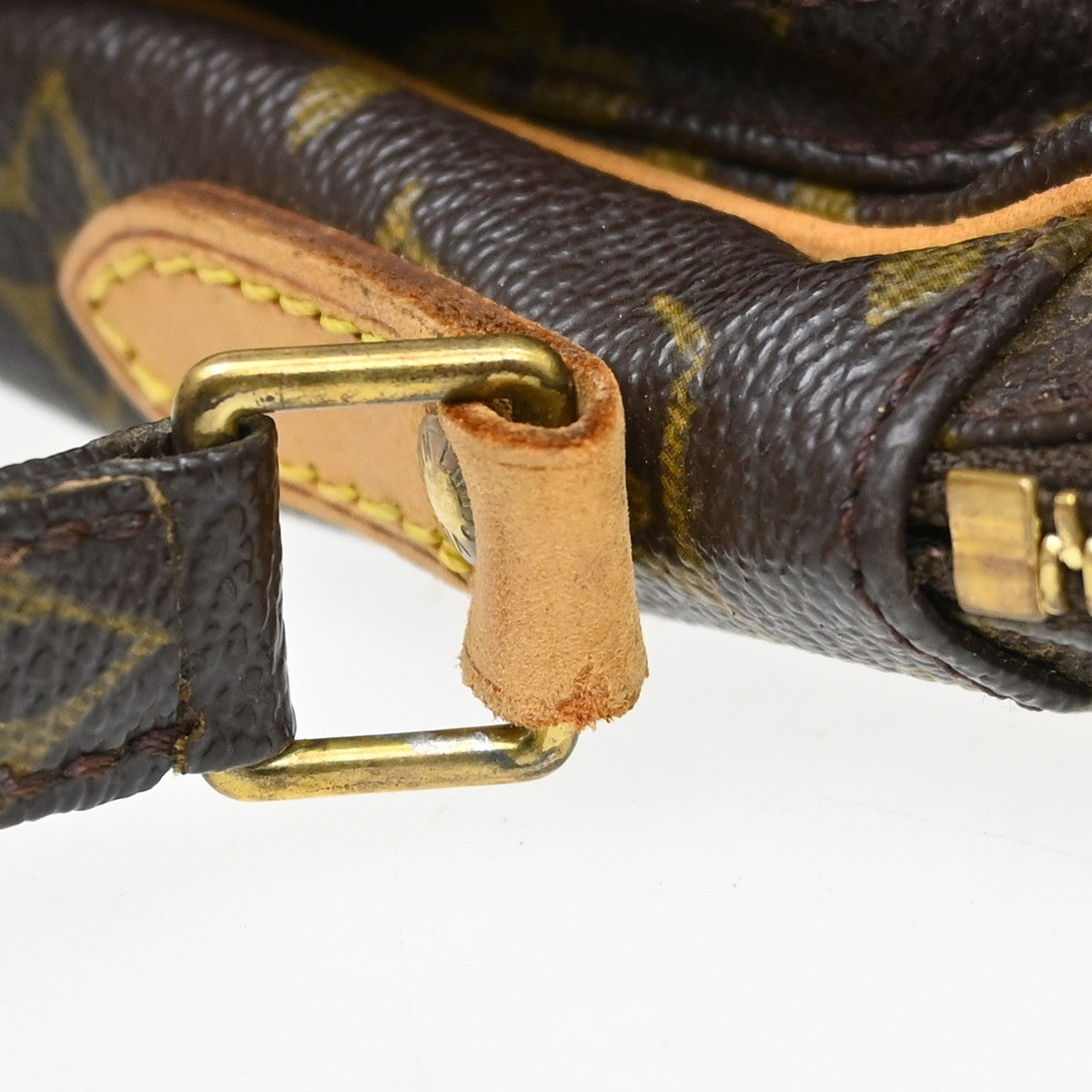 Louis Vuitton Amazone Monogram Canvas Brown Canvas Shoulder Bag Bag (Pre-Owned)