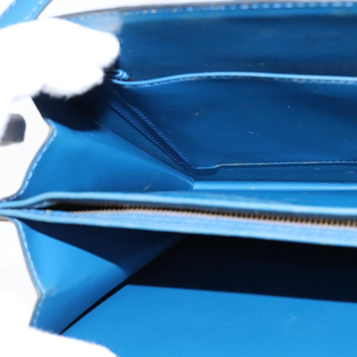Louis Vuitton Capucines Epi Leather Blue Leather Shoulder Bag Bag (Pre-Owned)