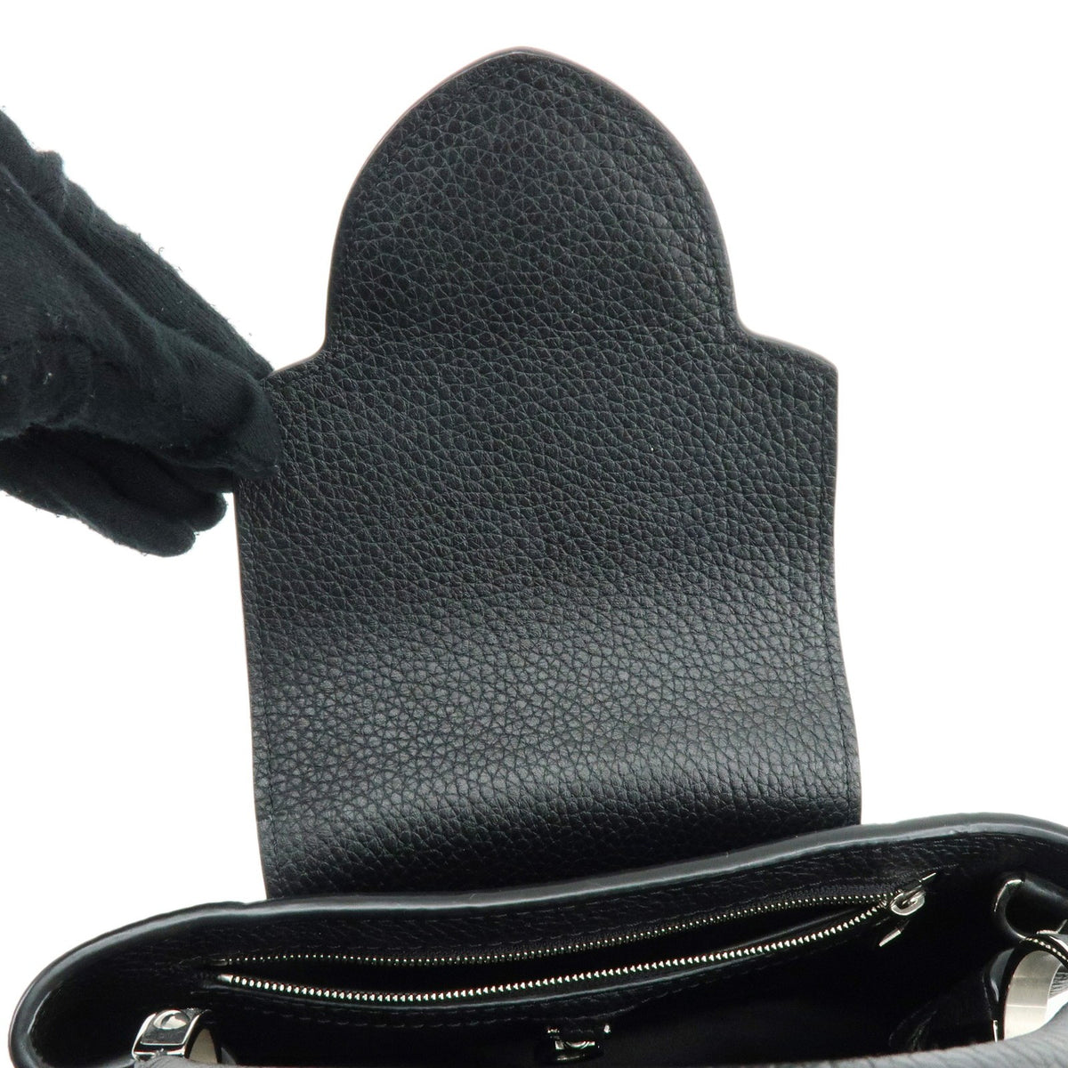 Louis Vuitton Capucines Fleur De Lys Taurillon Leather Black Leather Handbag (Pre-Owned)