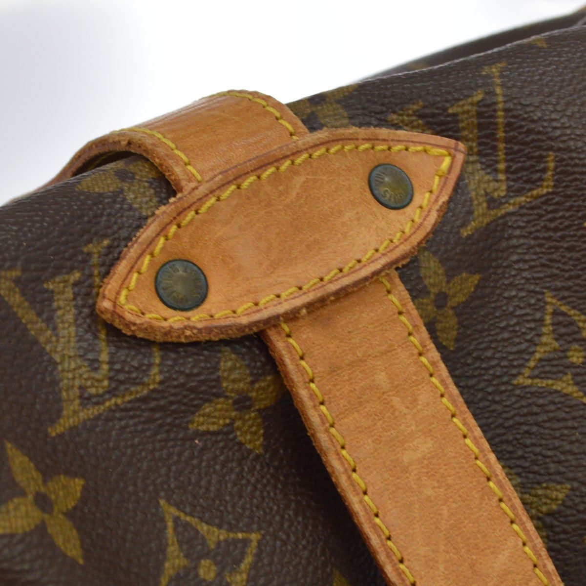 Louis Vuitton Saumur Monogram Canvas Brown Canvas Shoulder Bag Bag (Pre-Owned)