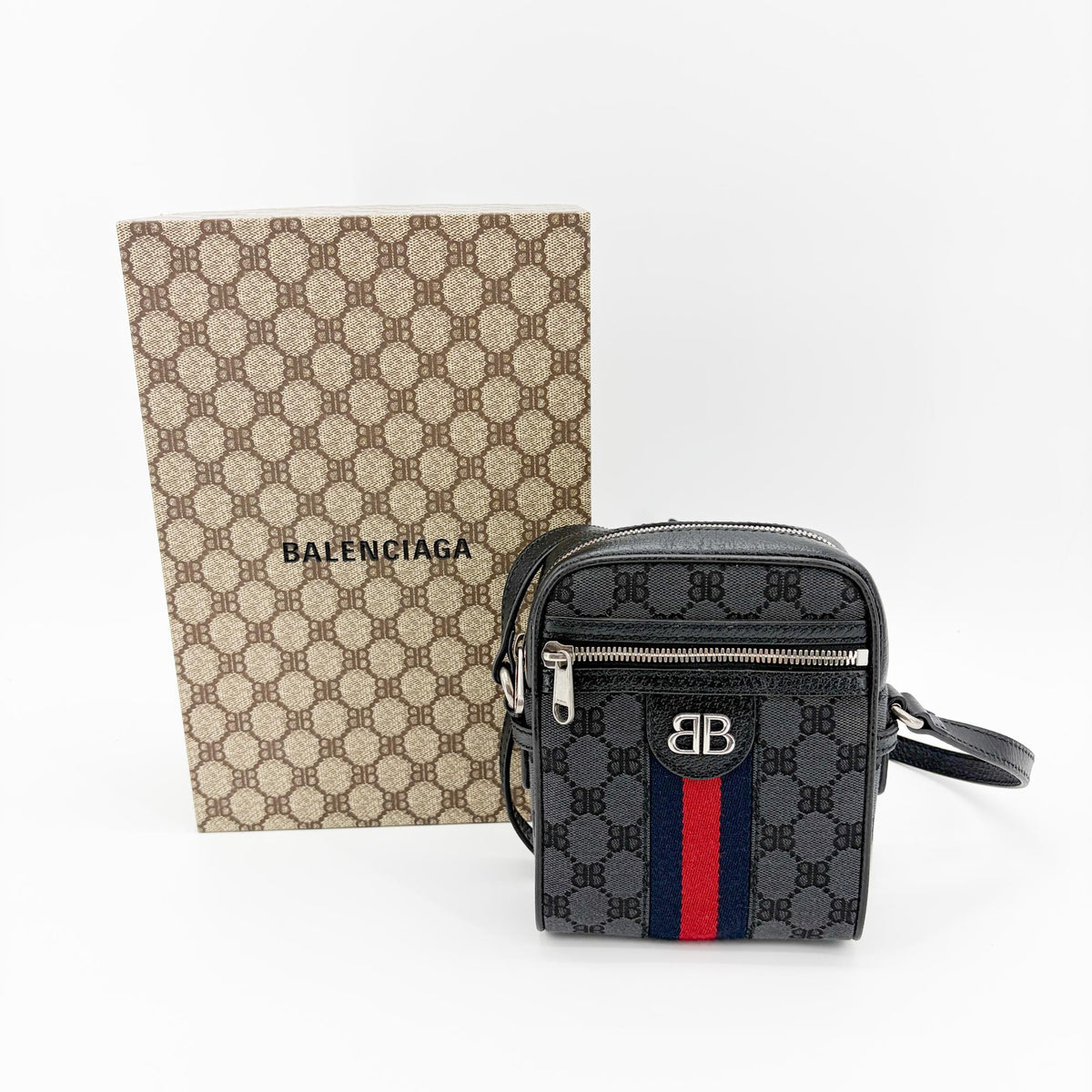 Balenciaga X Gucci The Hacker Project Zip Messenger Bb Canvas Black Canvas Shoulder Bag Bag (Pre-Owned)