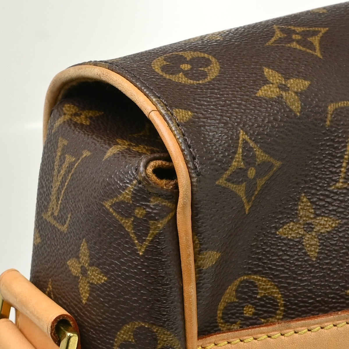 Louis Vuitton Abbesses Messenger Monogram Canvas Brown Canvas Handbag (Pre-Owned)
